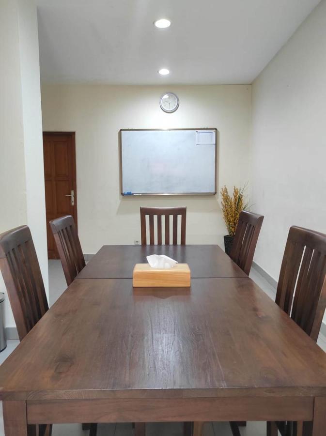 Jambuluwuk Residence Blok M Jakarta Luaran gambar